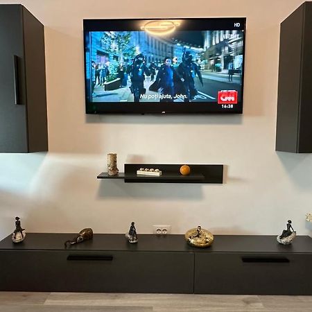 Apartament Lux Bacovia 2 Daire Bacău Dış mekan fotoğraf