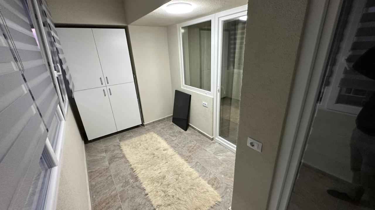 Apartament Lux Bacovia 2 Daire Bacău Dış mekan fotoğraf